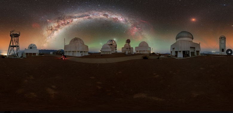 &laquo;Кровавая луна&raquo; над Серро-Тололо: опубликованы впечатляющие фото лунного затмения 14 марта 2025 года на фоне Млечного Пути