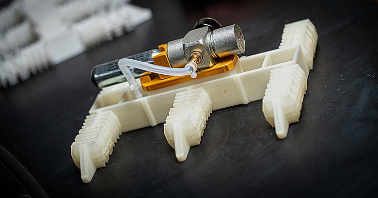 &laquo;Мы полностью изменили подход к созданию машин&raquo;. Американские ученые создали сверхдешевого робота, которому не нужно электричество