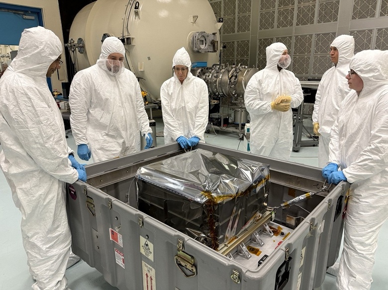 Обсерватория StarBurst прибыла в NASA для финальных испытаний перед изучением гамма-всплесков и слияний нейтронных звёзд - 1 Обсерватория StarBurst прибыла в NASA для финальных испытаний перед изучением гамма-всплесков и слияний нейтронных звёзд