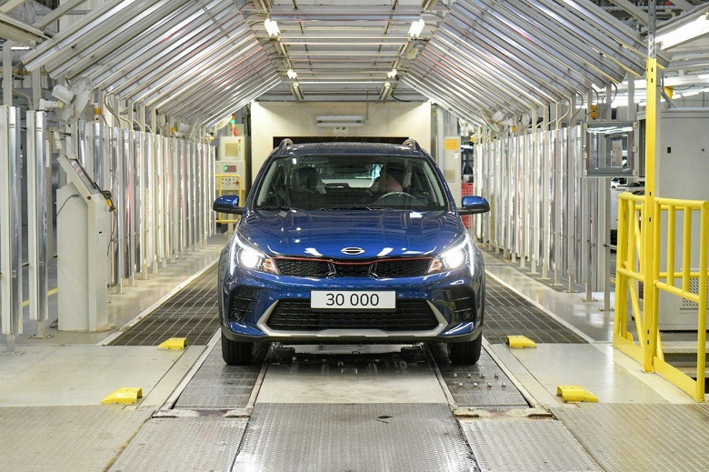 Пока Kia и Hyundai готовятся вернуться в Россию, бывший завод Hyundai уже выпустили более 30 000 Solaris