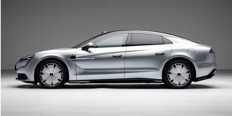 Замена премиальным седанам Mercedes-Benz и BMW с уникальной подвеской, «танковым разворотом», запасом хода 1000 км и многим другим. Седан Yangwang U7 поступил в продажу в Китае - 1 Замена премиальным седанам Mercedes-Benz и BMW с уникальной подвеской, «танковым разворотом», запасом хода 1000 км и многим другим. Седан Yangwang U7 поступил в продажу в Китае