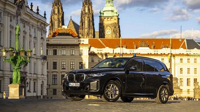Представлен новейший BMW X5 с V8 массой более 3 тонн: что скрывается за знакомой внешностью