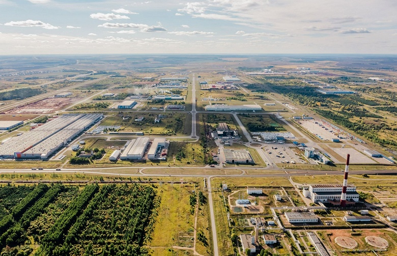 Россиянам предлагают стать командиром космического поселения на лунах Юпитера: в Алабуге набирают работников в крупнейший космический хаб России - 2 Россиянам предлагают стать командиром космического поселения на лунах Юпитера: в Алабуге набирают работников в крупнейший космический хаб России