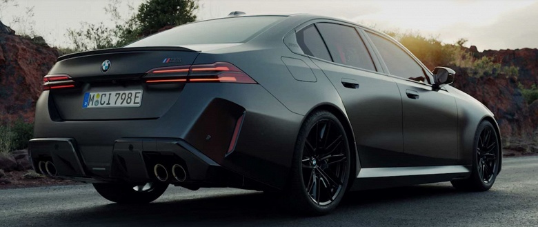 727 лошадиных сил за 25 миллионов рублей: в Россию едет новая партия BMW M5 2025 - 2 727 лошадиных сил за 25 миллионов рублей: в Россию едет новая партия BMW M5 2025