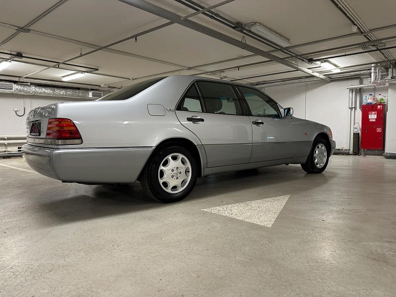 Легендарный &laquo;шестисотый&raquo; Mercedes-Benz продают в Москве: дорого, но пробег всего 29 тыс. км