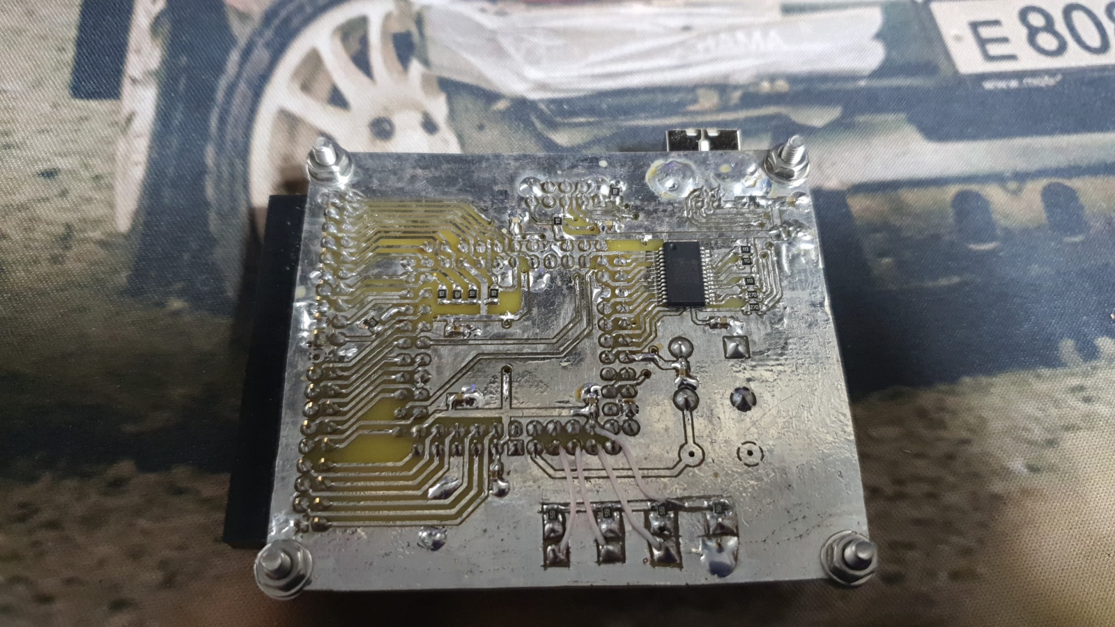 ЛУТ всё ещё в деле, а LED были добавлены в самом конце.