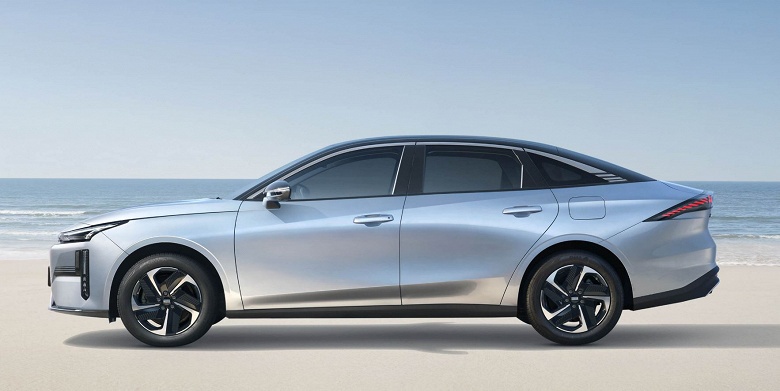 Camry, в сторону. Богато оснащенный 5-метровый гибридный седан Geely Galaxy L6 с расходом всего 3 л 100 км выходит в предпродажу 9 апреля - 2 Camry, в сторону. Богато оснащенный 5-метровый гибридный седан Geely Galaxy L6 с расходом всего 3 л/100 км выходит в предпродажу 9 апреля