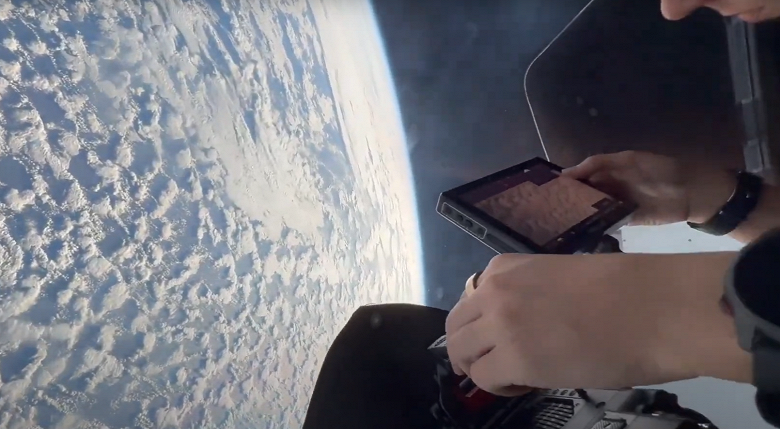 Исторические кадры: через самый большой иллюминатор в космосе впервые показали Антарктиду