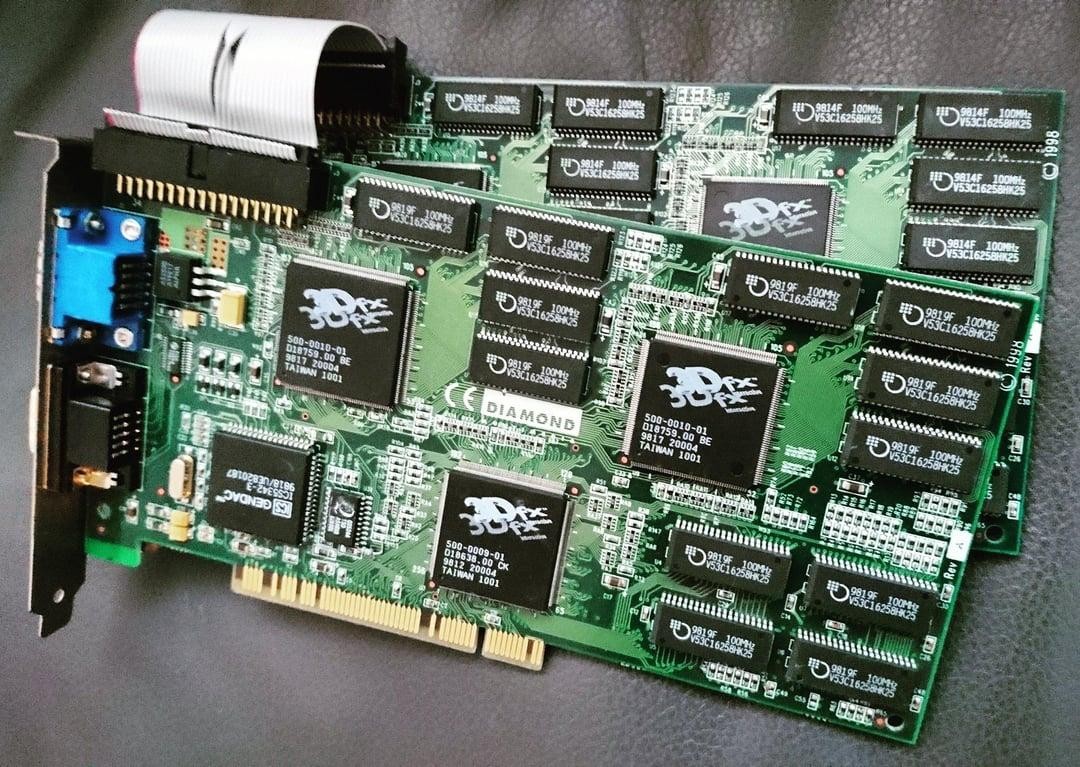 2 x 3Dfx Voodoo 2 в режиме SLI, источник