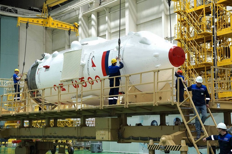 Роскосмос завершил подготовку «Союза МС-27»: космический корабль отправлен для сборки с ракетой