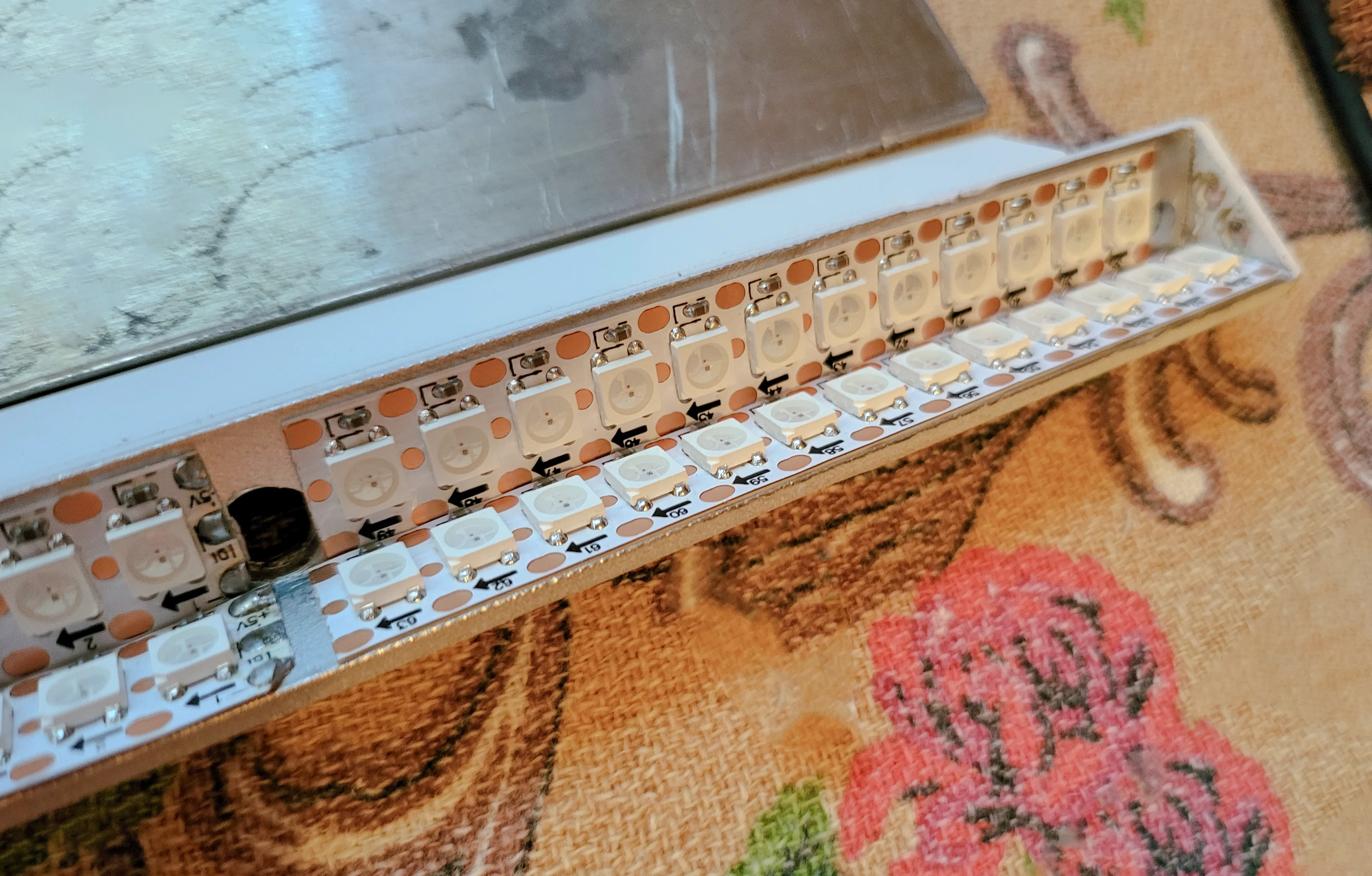 Ядерная подсветка для механической видеостены - 80