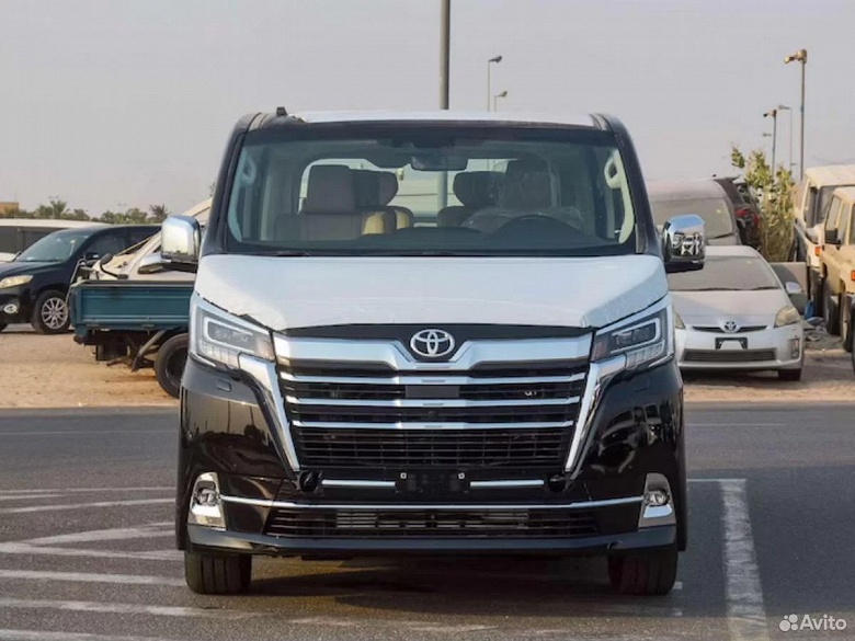 Больше и круче Toyota Alphard — и гораздо дешевле. В Россию везут особо просторную Toyota Granvia 2025 - 1 Больше и круче Toyota Alphard — и гораздо дешевле. В Россию везут особо просторную Toyota Granvia 2025