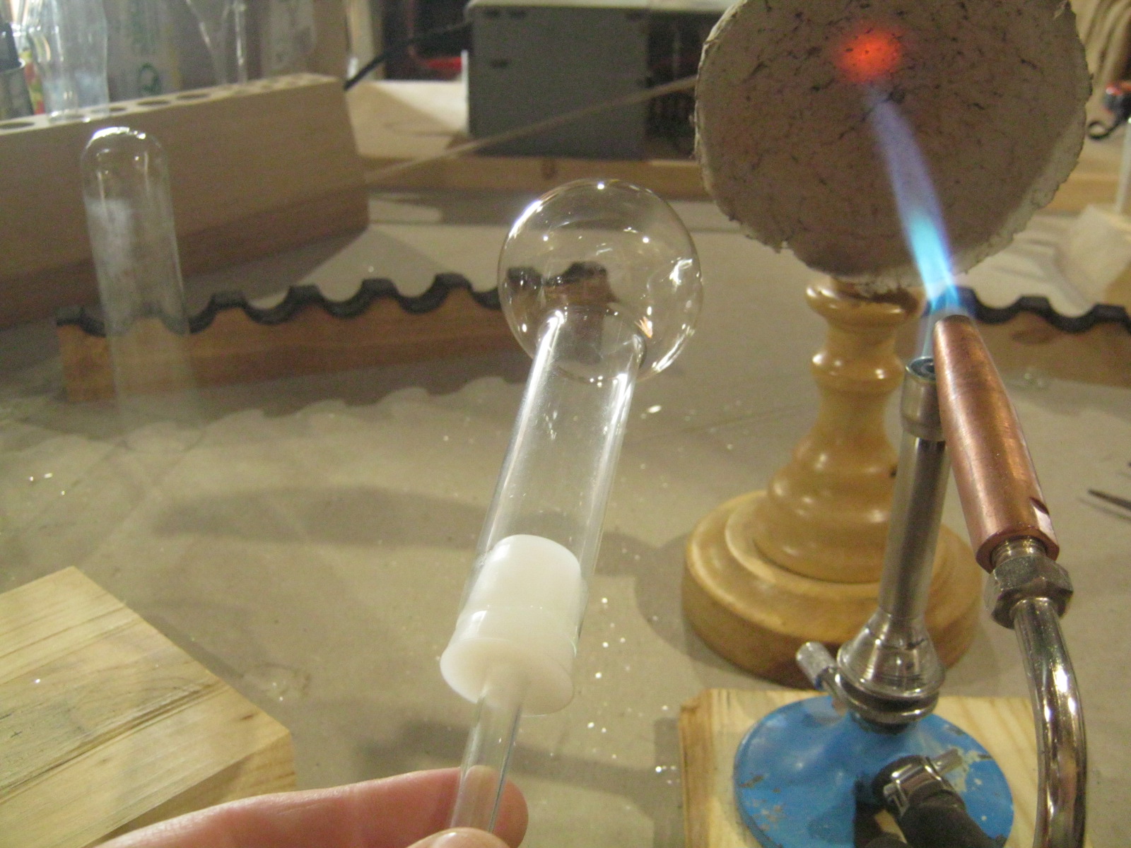 Изготовление простой газоразрядной лампы с распыляемым Ti геттером - 14 Изготовление простой газоразрядной лампы с распыляемым Ti геттером - 14