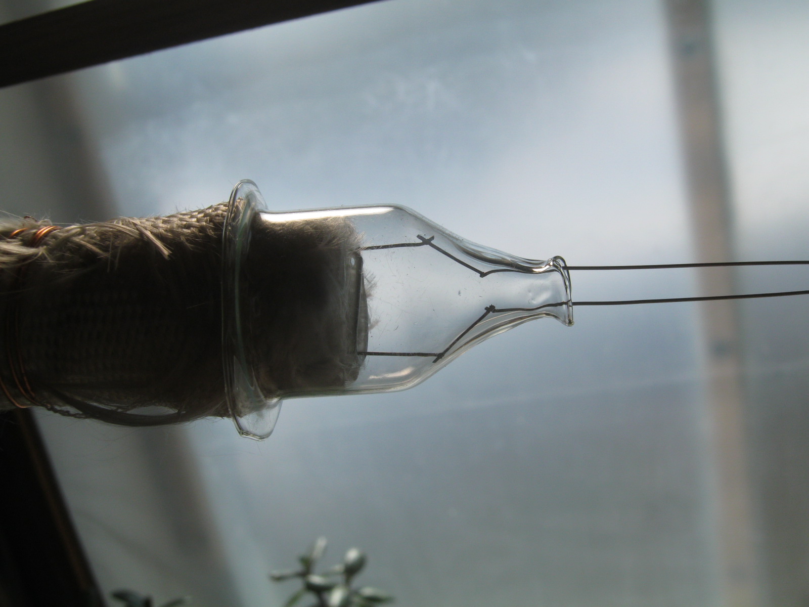 Изготовление простой газоразрядной лампы с распыляемым Ti геттером - 18 Изготовление простой газоразрядной лампы с распыляемым Ti геттером - 18