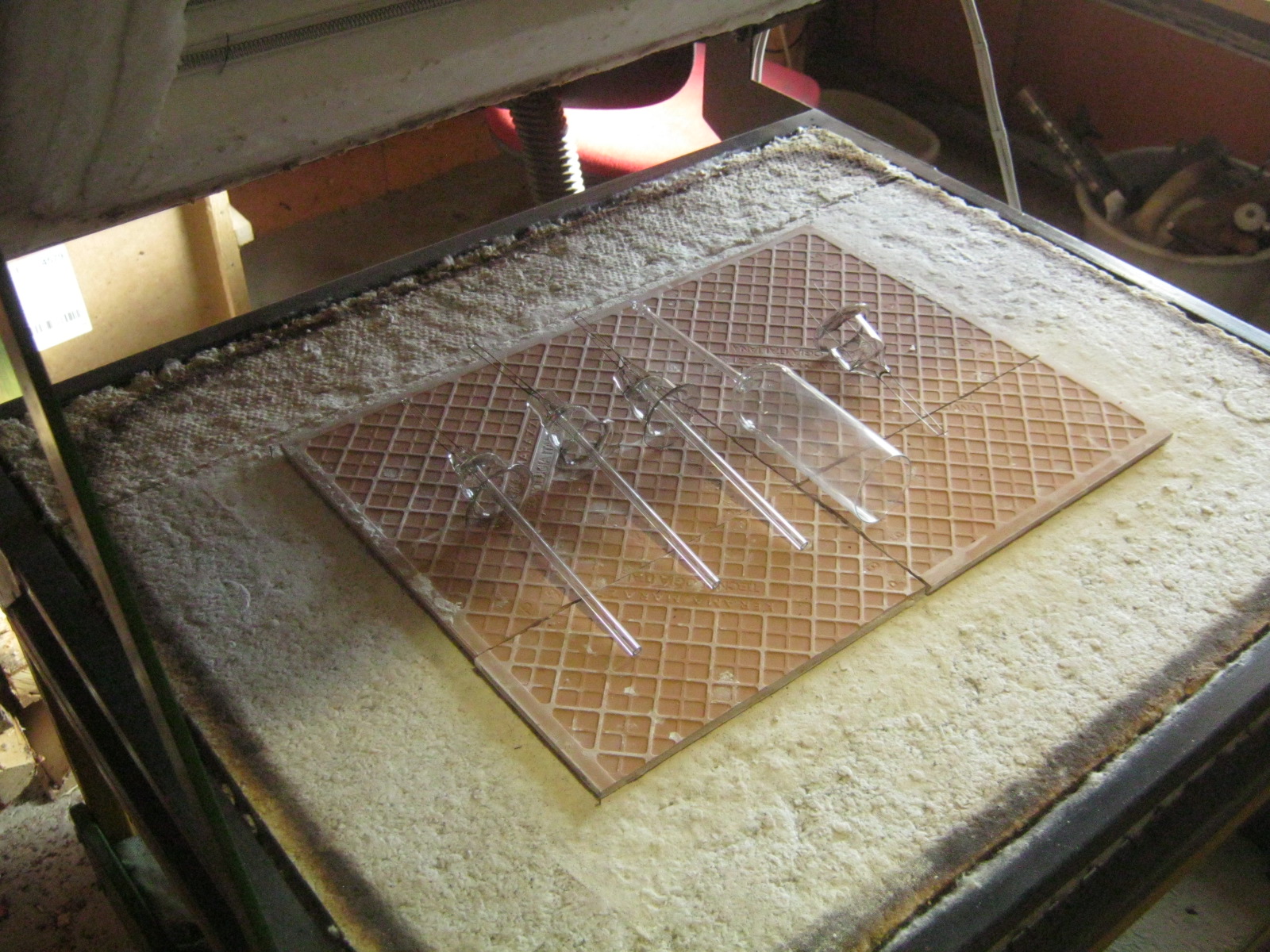 Изготовление простой газоразрядной лампы с распыляемым Ti геттером - 24 Изготовление простой газоразрядной лампы с распыляемым Ti геттером - 24