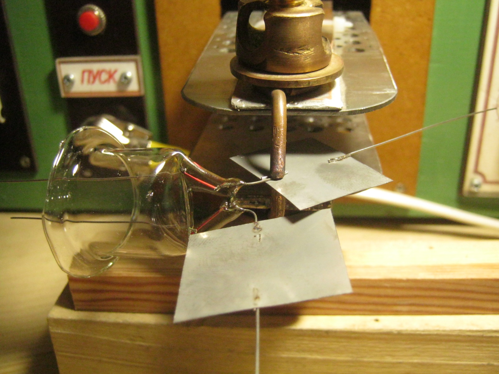 Изготовление простой газоразрядной лампы с распыляемым Ti геттером - 27 Изготовление простой газоразрядной лампы с распыляемым Ti геттером - 27