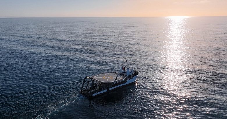 Появились эффектные кадры эвакуации исторический миссии SpaceX Fram2. Корабль Dragon завершил 50-й полёт