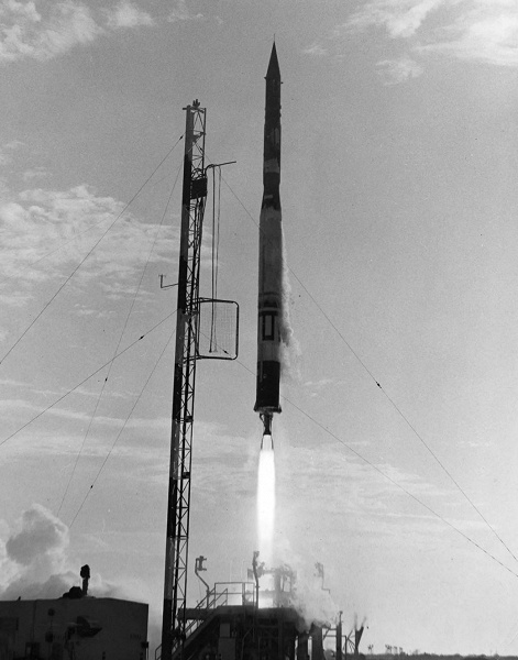 В США планируют вернуть старейший спутник с орбиты обратно на Землю: Vanguard 1 находится в космосе уже 67 лет