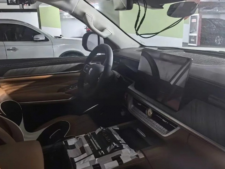 Tank 500 2.0: Great Wall тестирует улучшенную версию внедорожника с автопилотом на основе лидара