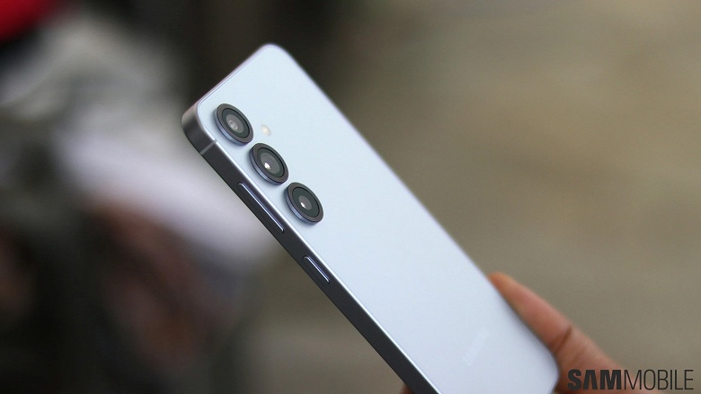 Это самая длительная поддержка обновлений среди всех смартфонов в мире: Samsung Galaxy S25 Enterprise Edition будут обновляться 8 лет &mdash; до Android 23 включительно