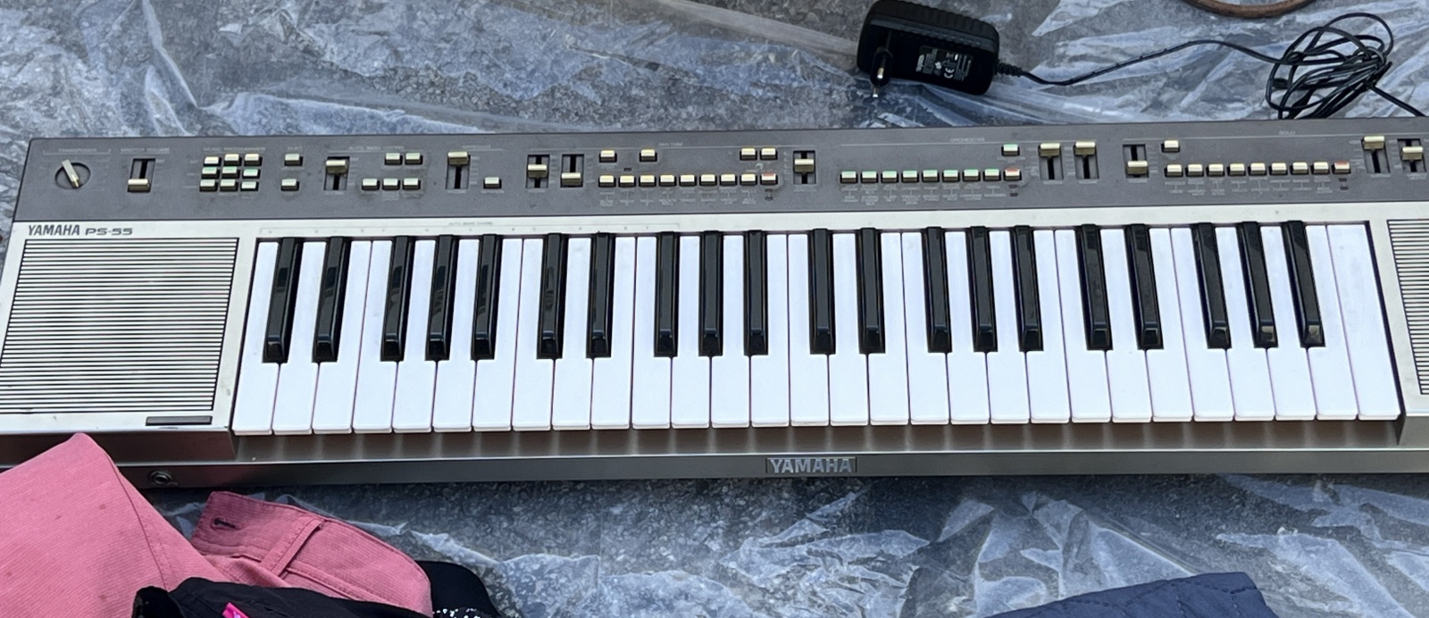 Ну что, снова испанская барахолка: от роботов-пылесосов до ноутбуков. И немного странных девайсов - 5