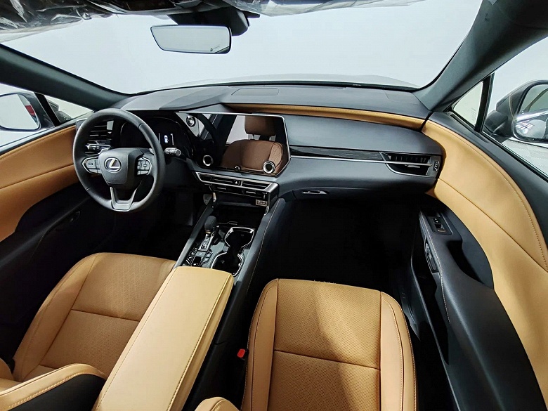 Дилеры распродают новейшие Lexus RX 2025 со скидкой в 1,2 млн рублей — теперь цена премиум-кроссовера стартует от 10,95 млн рублей - 2 Дилеры распродают новейшие Lexus RX 2025 со скидкой в 1,2 млн рублей — теперь цена премиум-кроссовера стартует от 10,95 млн рублей