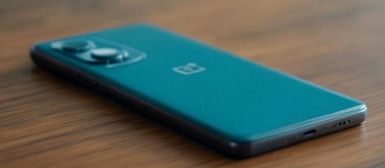 Единственный в мире телефон с маленьким экраном и аккумулятором емкостью 6000 мА&bull;ч. Инсайдер заявил, что таким будет OnePlus 13T