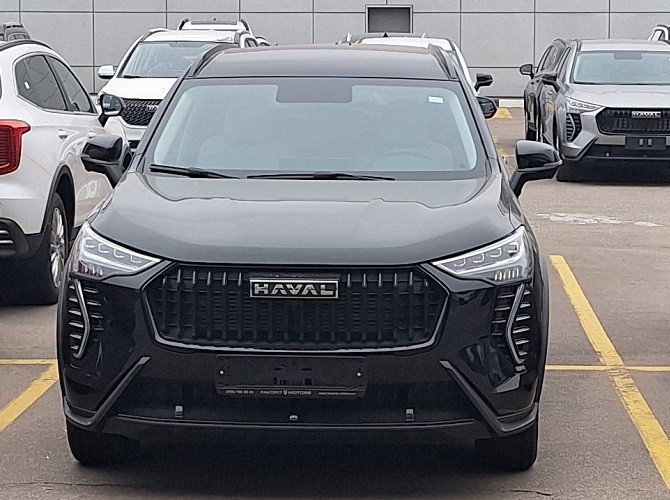 Нечасто такое бывает: Haval Jolion обошел по продажам Lada Granta — и стал самым популярным автомобилем в России - 1 Нечасто такое бывает: Haval Jolion обошел по продажам Lada Granta — и стал самым популярным автомобилем в России