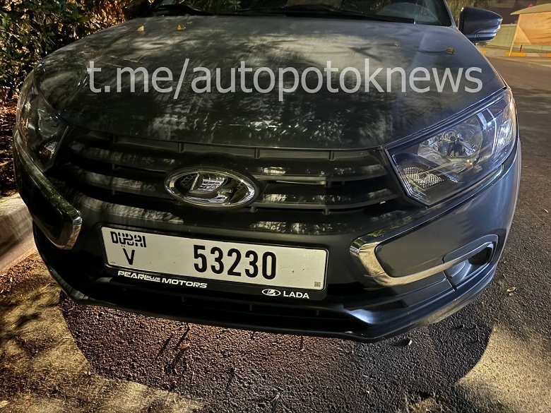 Lada &mdash; как альтернатива дорогущим Ferrari, Porsche и Maserati: Lada Granta засняли в ОАЭ &mdash; машина уже на учете