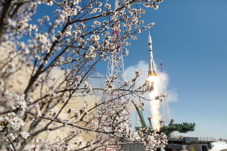 Чётко и без заминок: российский «Союз МС-27» быстро преодолел большое расстояние, пристыковался к модулю «Причал» и доставил на МКС новый экипаж - 1 Чётко и без заминок: российский «Союз МС-27» быстро преодолел большое расстояние, пристыковался к модулю «Причал» и доставил на МКС новый экипаж