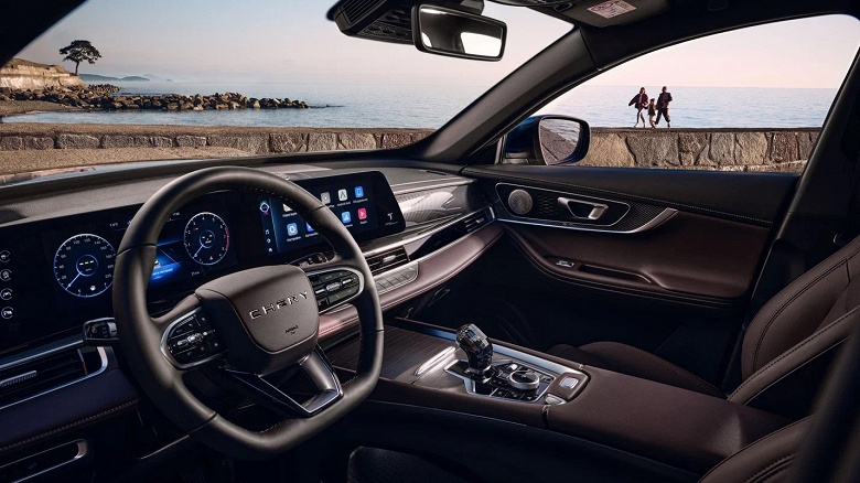 В России стартуют продажи совершенно нового Chery Tiggo 7L &mdash; 2,58 млн рублей за 150 л.с. и передний привод