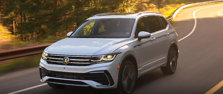 В Россию завезли сотни Volkswagen Tiguan: машины продают с гарантией 2 года или 100 000 км