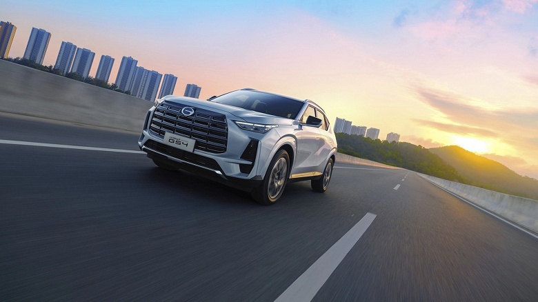 Замена Toyota RAV4 с официальной гарантией 5 лет или 150 000 км. Дилеры, которым повезло, получили считанные единицы новых GAC GS4