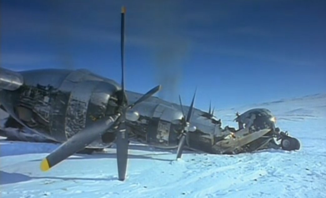 Благодаря узкому туннелю, соединявшему герметизированные отсеки B-29, выгорели только хвостовая и носовая часть «Kee Bird». Топливные баки крыльев не взорвались.