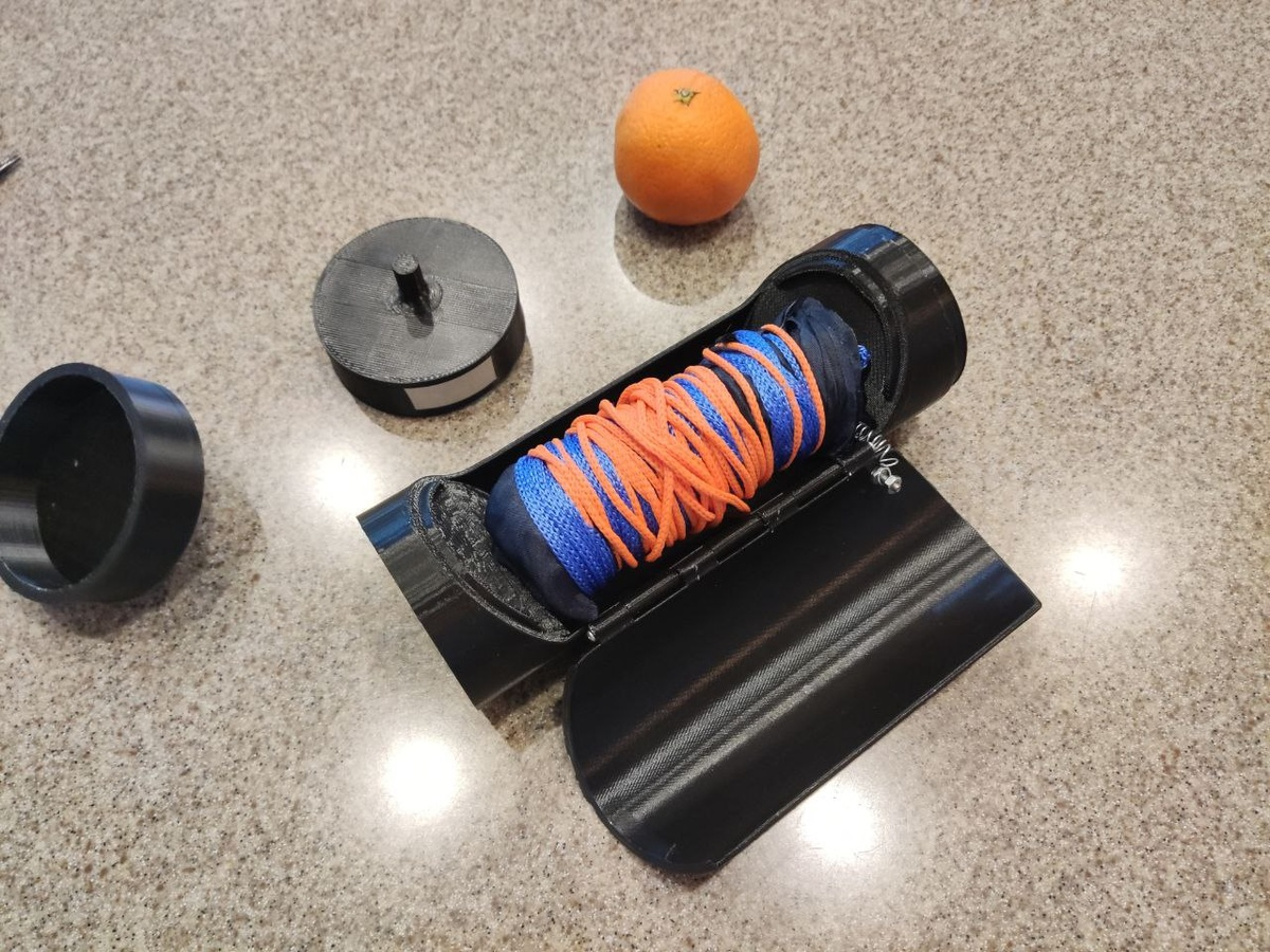 Готовое иделие с парашютом и стропами