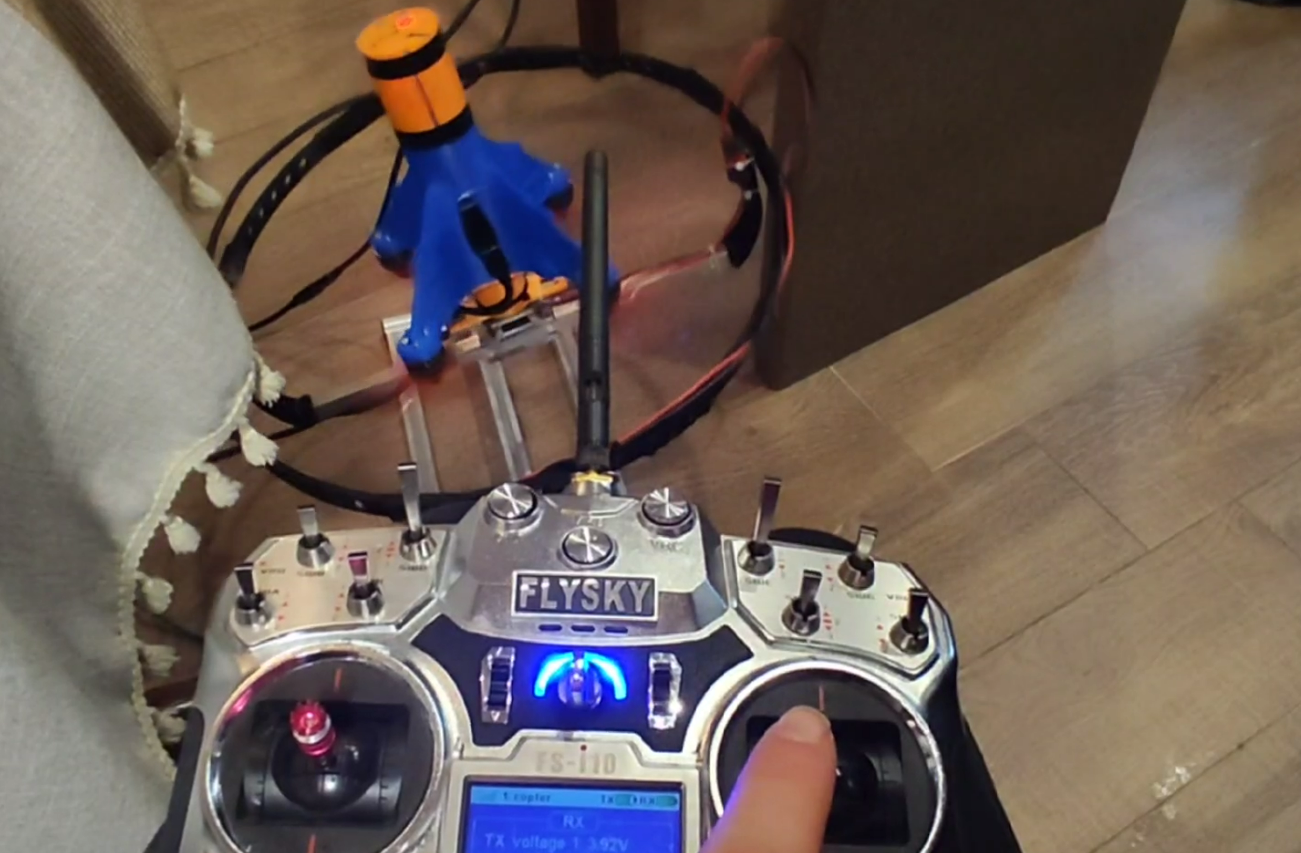 На стенде удалось отработать и алгоритм работы и вообще понять поведение изделия.