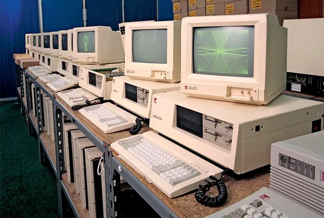 Польский ответ IBM: Mazovia 1016 — забытый компьютер из соцлагеря - 1