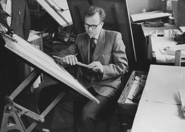 Инженер с логарифмической линейкой