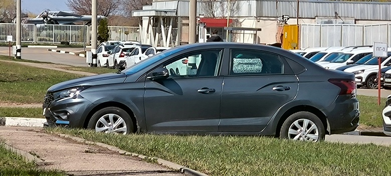 Считанные дни до старта серийного производства Lada Iskra: в собираемых сейчас предсерийных Iskra обнаруживают по 50-70 дефектов на машину