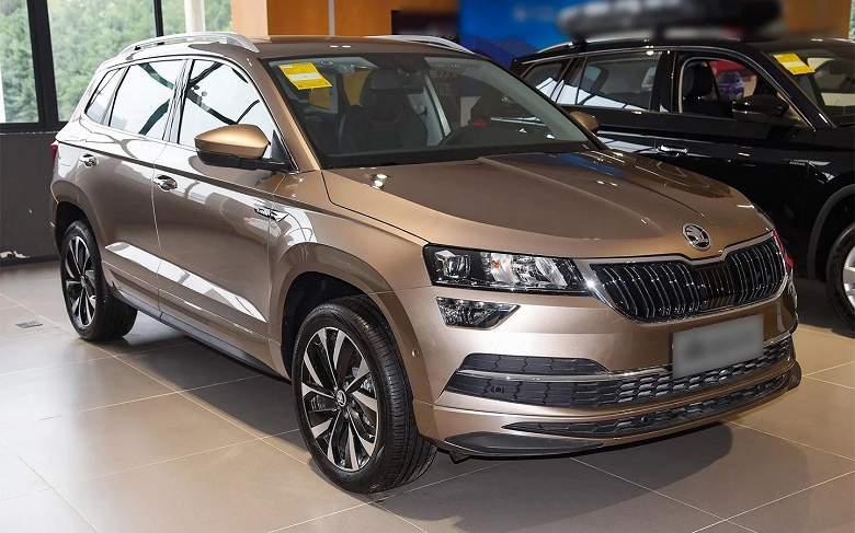 Skoda Kamiq &mdash; 3,3 млн рублей, Skoda Octavia Pro &mdash; 3,5 млн рублей, а новейший Superb 2025 &mdash; всего 3,8 млн рублей. Новые Skoda у дилеров заметно подешевели