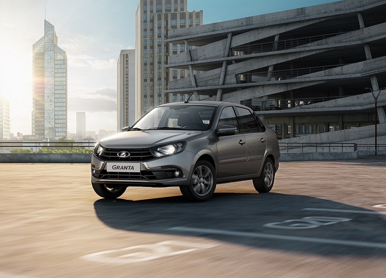 Продажи новых машин падают: Haval Jolion был лидером в России всего одну неделю. Теперь первое место снова принадлежит Lada Granta - 1 Продажи новых машин падают: Haval Jolion был лидером в России всего одну неделю. Теперь первое место снова принадлежит Lada Granta