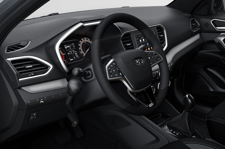 Стартовало серийное производство новой версии Lada Vesta