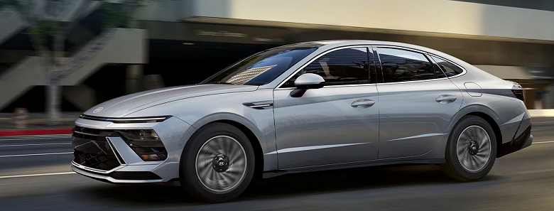 В России &mdash; &laquo;драматический обвал рынка&raquo;, а в Казахстане &mdash; стремительный рост, который возглавили Hyundai, Chevrolet и Kia