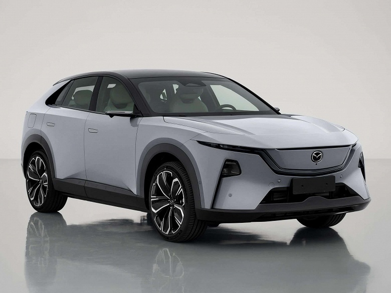 Новейший кроссовер Mazda EZ-60 показали на живых фото: это 258-сильный гибрид