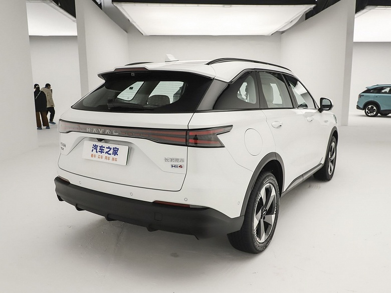 Представлен совершенно новый Haval F7, который ждут в России: размеры как у Monjaro, 323 л.с. и расход всего 4,2 л/100 км &mdash; дешево