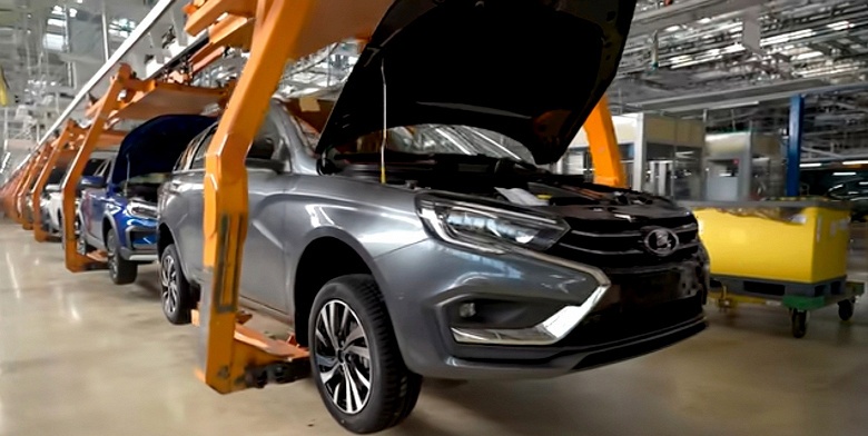 &laquo;Тайна, покрытая мраком&raquo;: пока неясно, сколько Lada Iskra выпустят в первый день. Впервые с прошлого года на выходной запустят линию Lada Vesta 