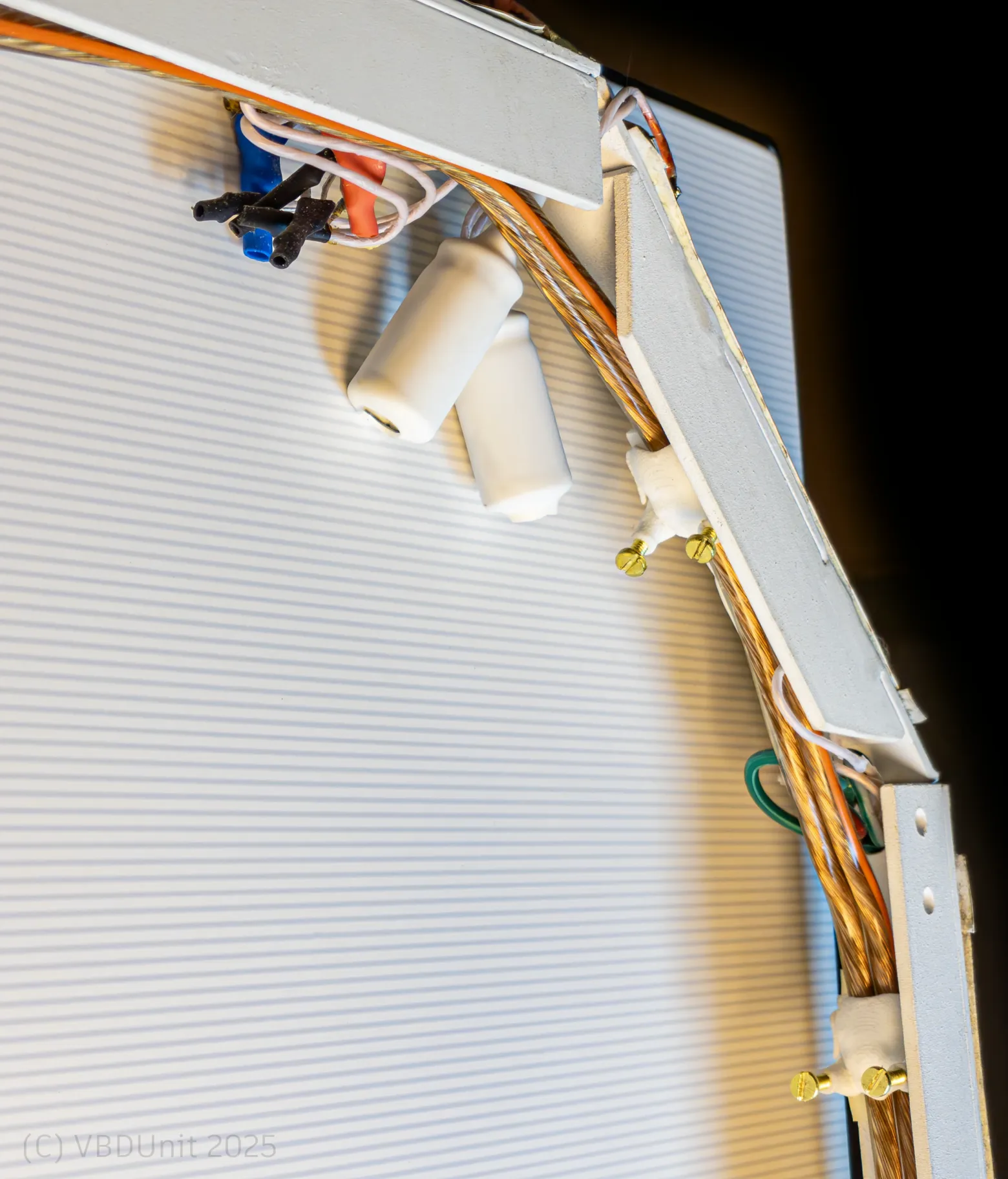 Жгём-шьём контроллеры и кормим ядерную подсветку - 44