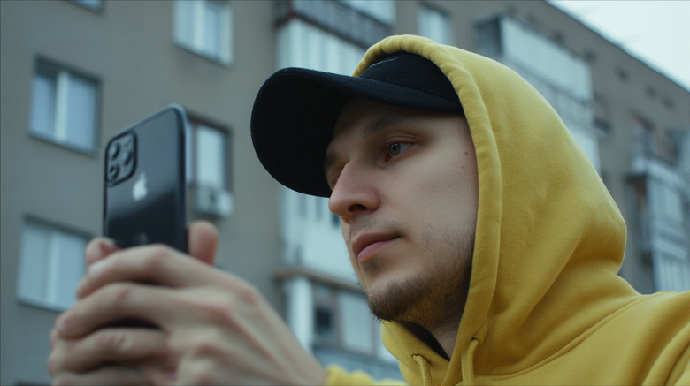 Т-Банк вернули в App Store: это быстрая, более безопасная версия с новыми функциями. В банке советуют поторопиться и загрузить Freelance Case