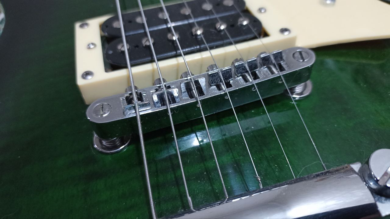 Гитарная катастрофа: дешёвый леспол IRIN пришёл с повреждениями - 13