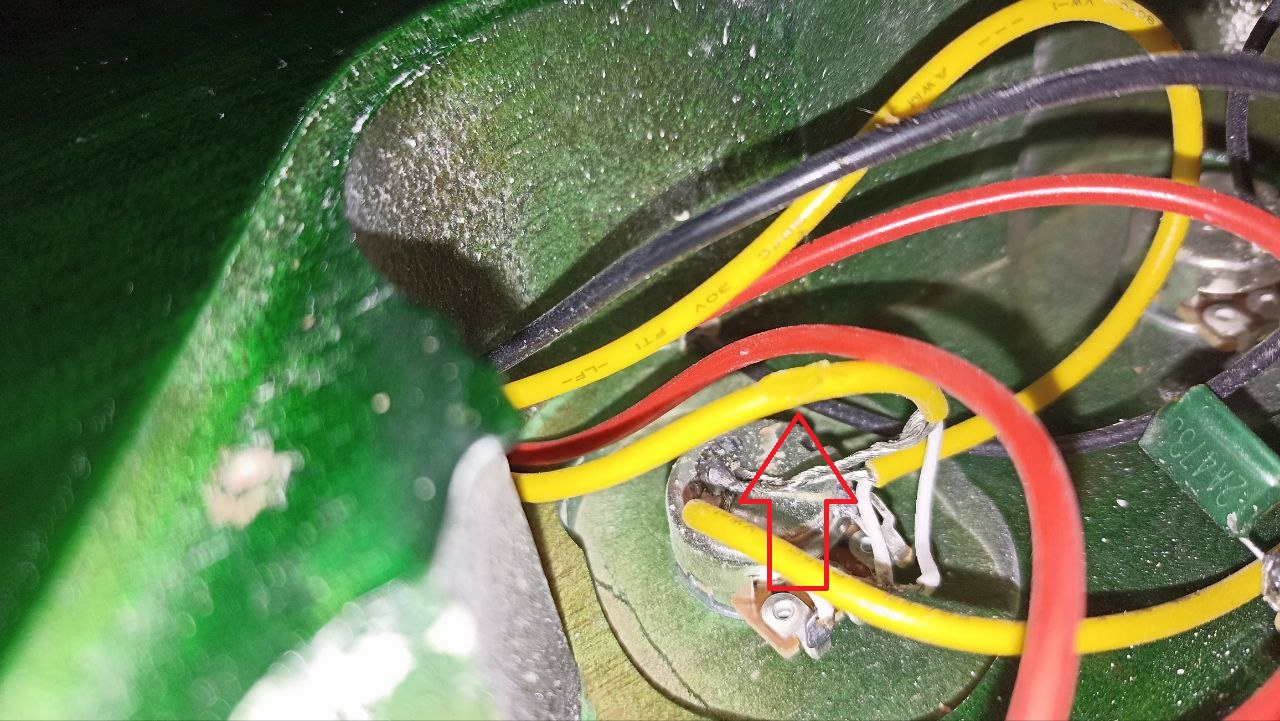 Гитарная катастрофа: дешёвый леспол IRIN пришёл с повреждениями - 32